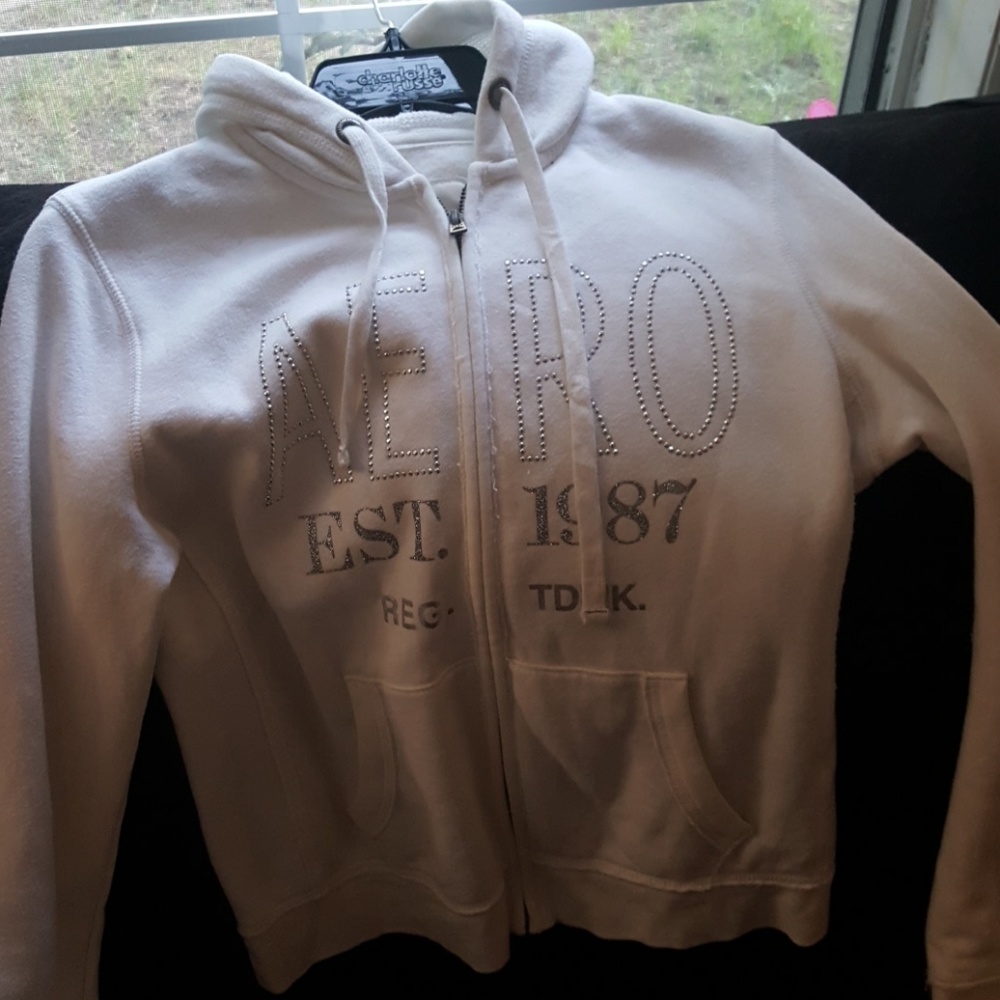 White aero hoodie